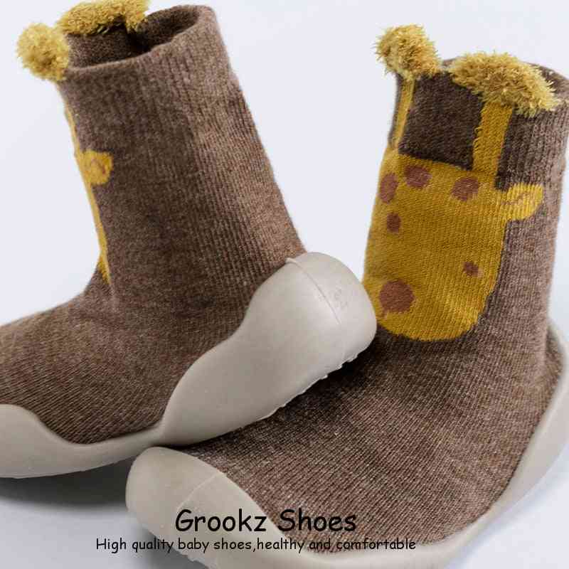 Premium Baby Sock Shoes - Brown Giraffe