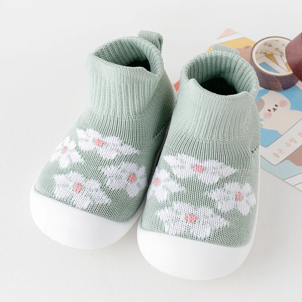 Baby Shoes - Green Flowers