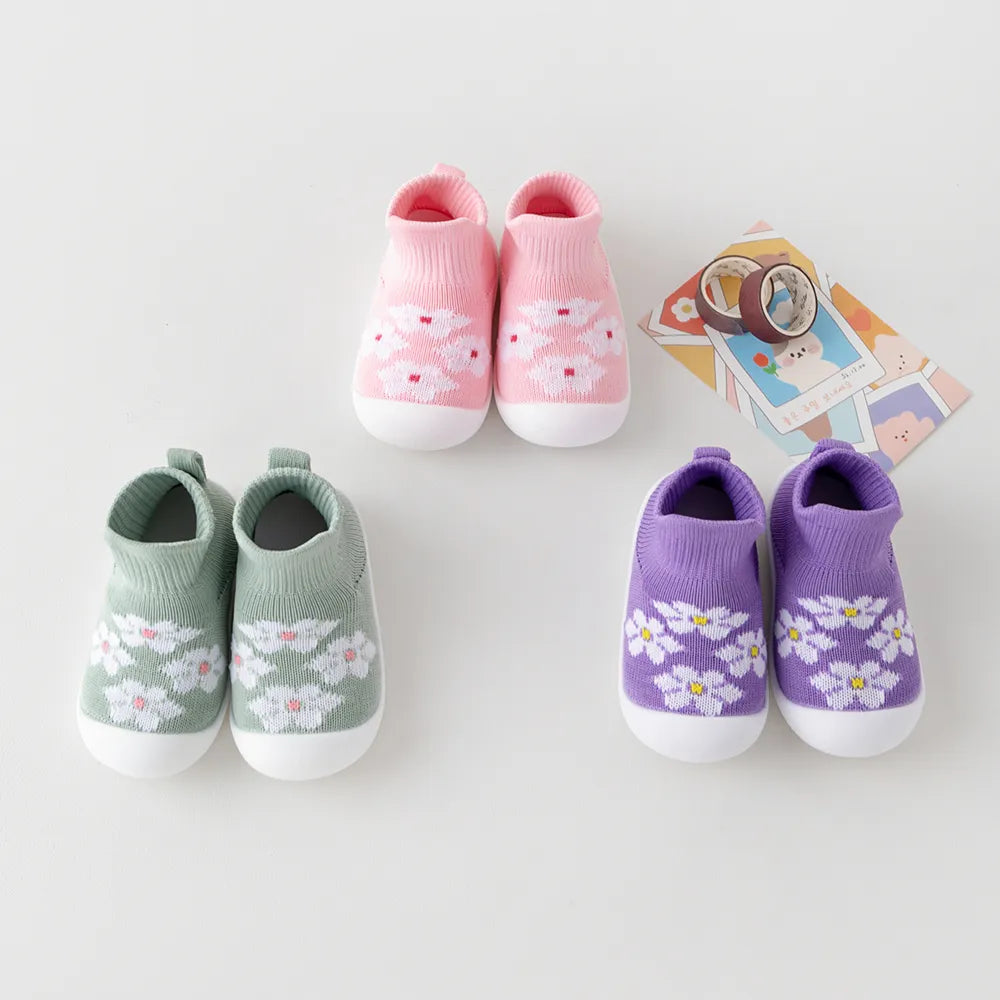 Baby Shoes - Green Flowers