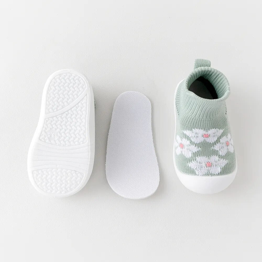 Baby Shoes - Green Flowers