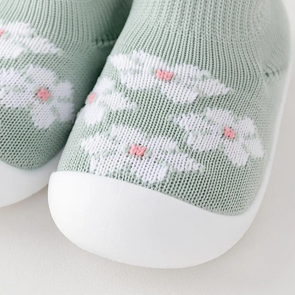 Baby Shoes - Green Flowers