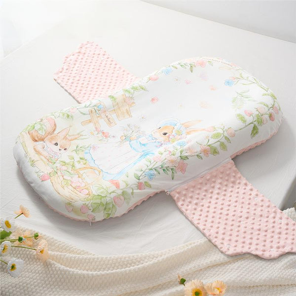 Ergonomic sleep pod for newborns in forest music show pattern