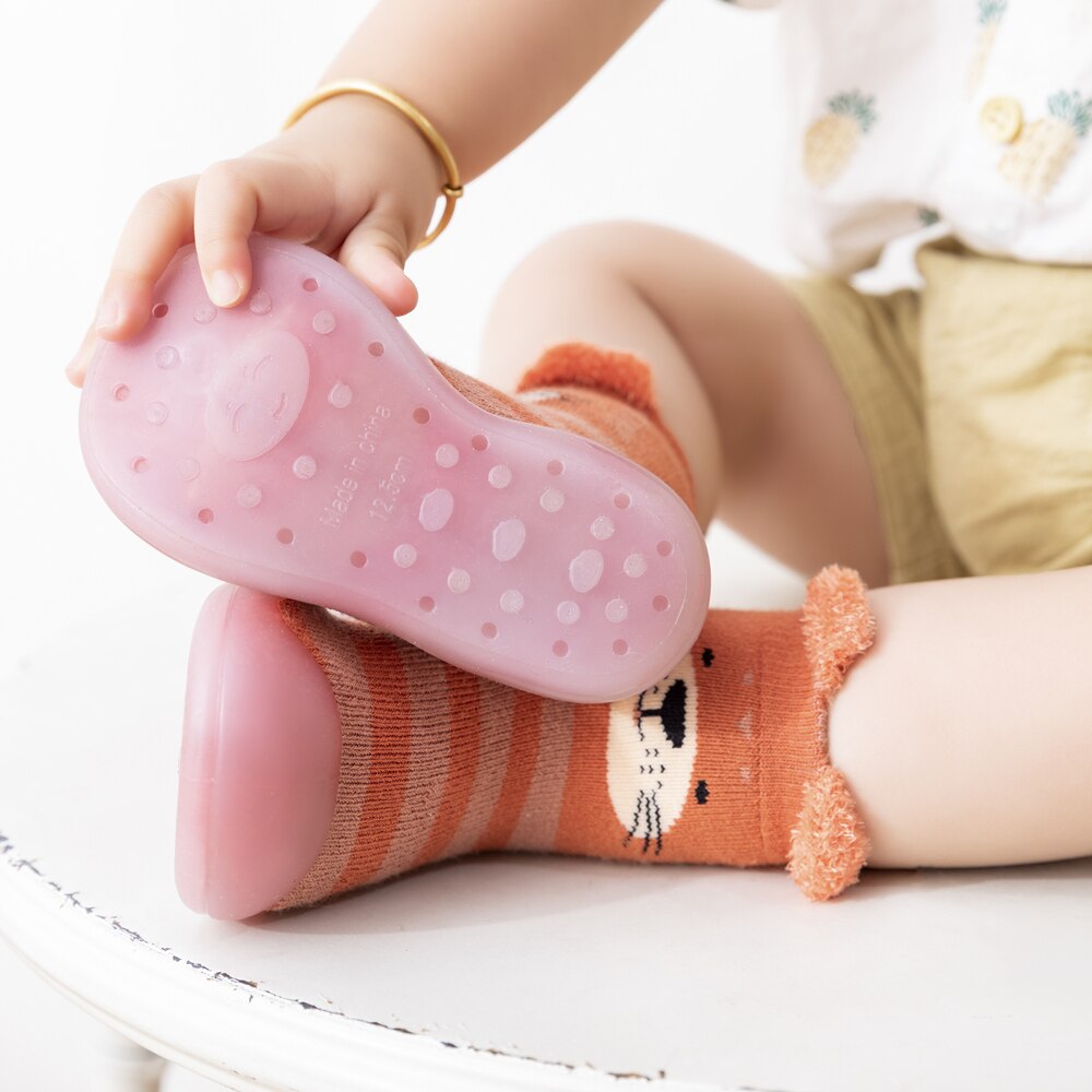 Winter Baby Sock Shoes - Red Cat