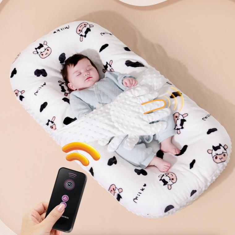 Smart patting baby lounger for infant sleep with remote control