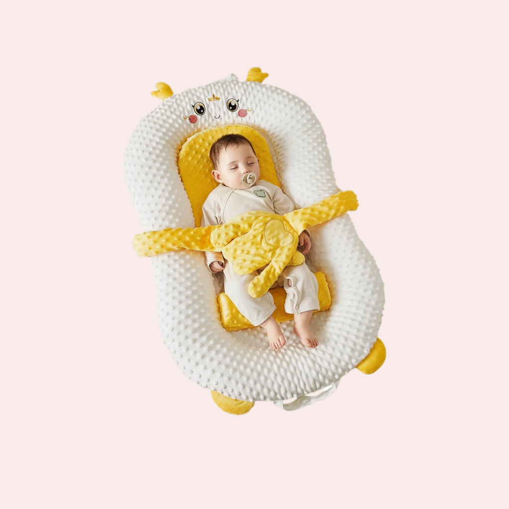 Smart soothing baby lounger with automatic patting hands